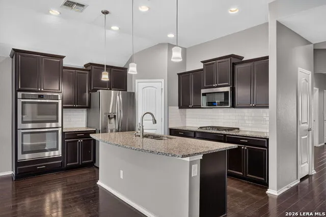 3706 Gum Woods San Antonio, TX 78253