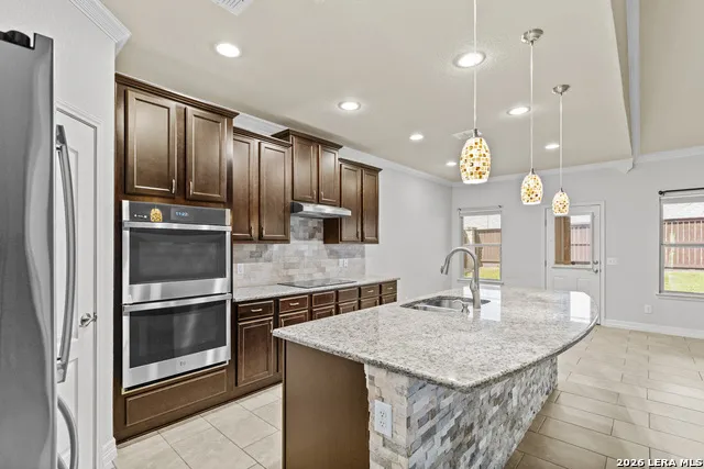 4925 Battle Lake Schertz, TX 78108