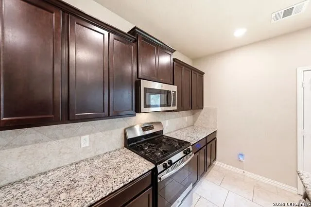 6012 Akin Song San Antonio, TX 78261