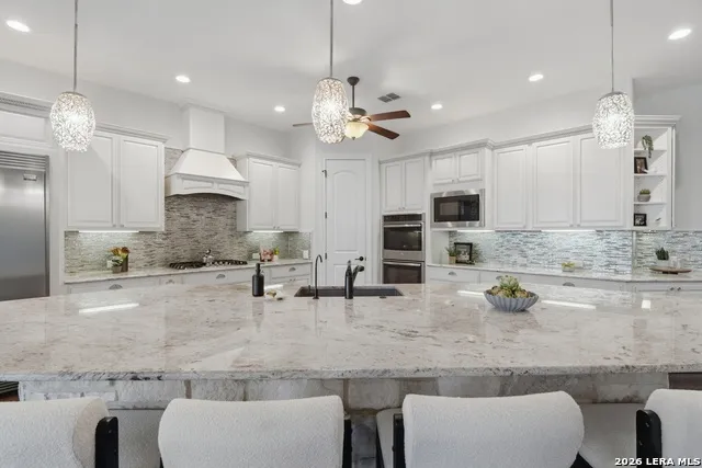 9703 IVORY CYN San Antonio, TX 78255