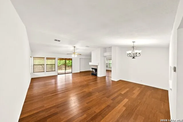 9919 Fortune Ridge Dr Converse, TX 78109