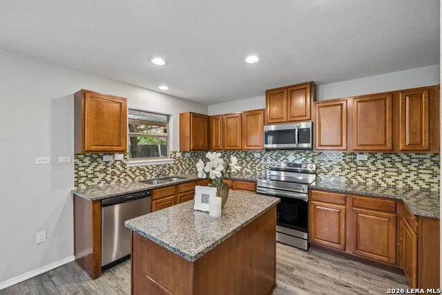 320 SANDY SHL Boerne, TX 78006