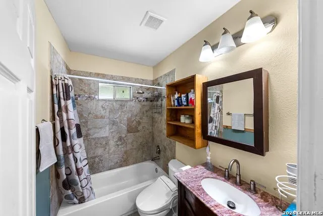 114 Smallwood Dr San Antonio, TX 78210