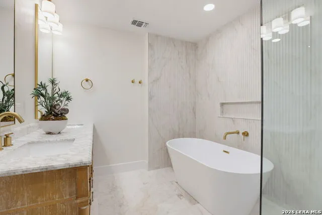 28262 WINDWOOD DR E Boerne, TX 78006
