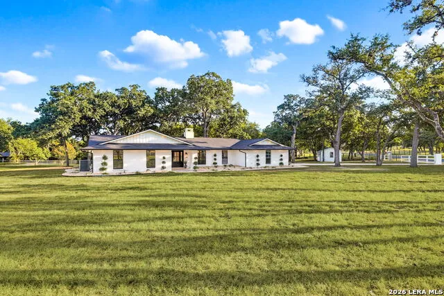28262 WINDWOOD DR E Boerne, TX 78006