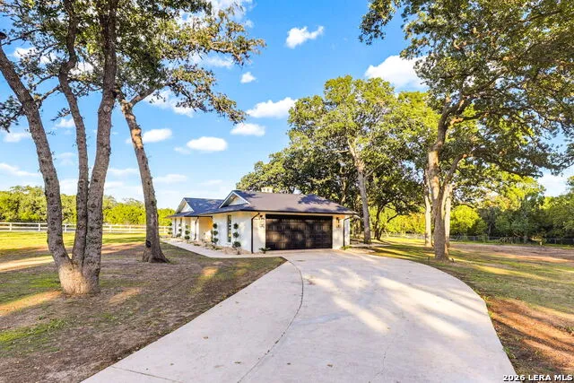 28262 WINDWOOD DR E Boerne, TX 78006