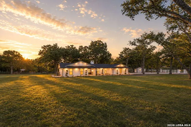 28262 WINDWOOD DR E Boerne, TX 78006