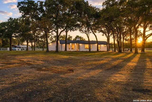 28262 WINDWOOD DR E Boerne, TX 78006