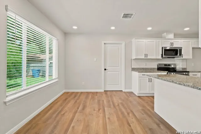 13707 Oak Cabin San Antonio, TX 78232
