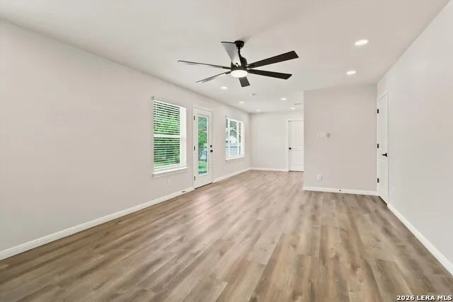 13707 Oak Cabin San Antonio, TX 78232