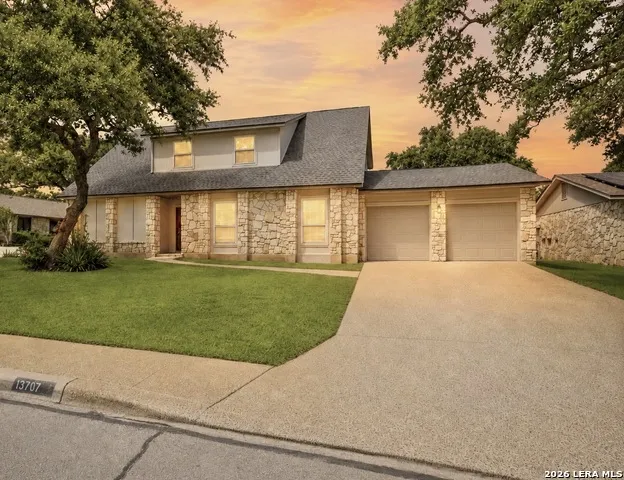 13707 Oak Cabin San Antonio, TX 78232