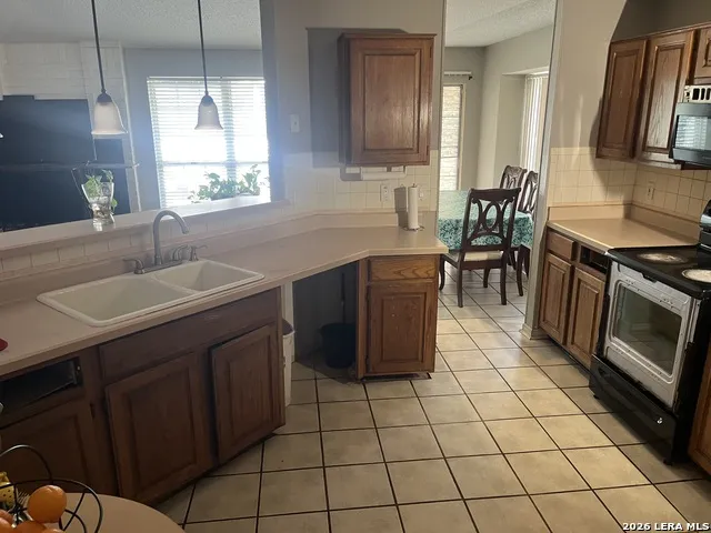 7322 Silent Cloud San Antonio, TX 78250
