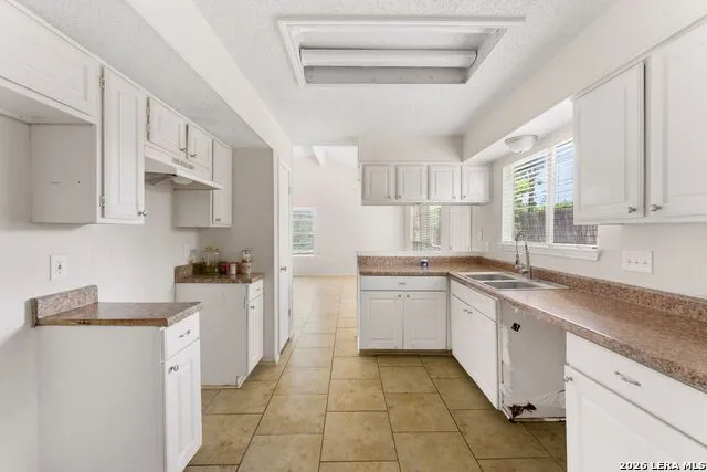 14934 Summer Susie San Antonio, TX 78233