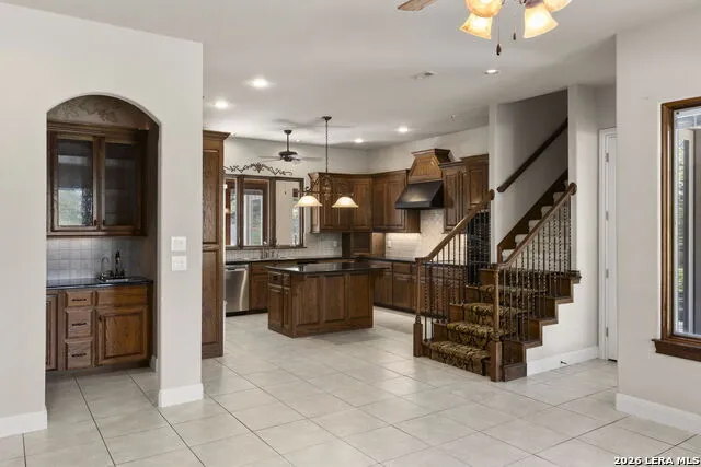 102 INDIAN BLF Boerne, TX 78006