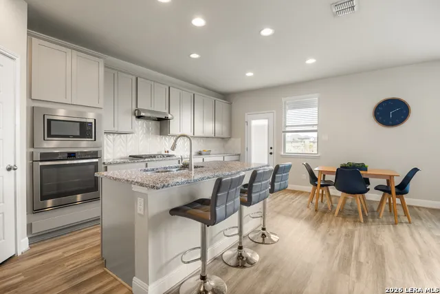 100 Clarendon Boerne, TX 78015