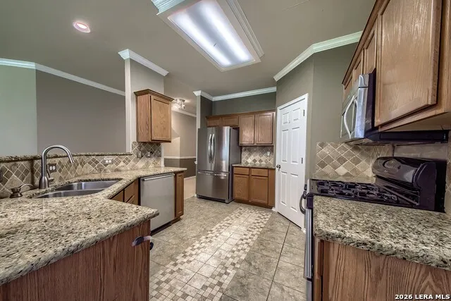 6307 BIG BEND CV San Antonio, TX 78253