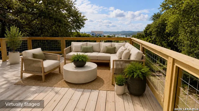 1560 Skyline Hls Canyon Lake, TX 78133