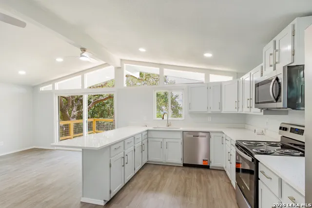 1560 Skyline Hls Canyon Lake, TX 78133