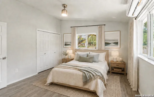 1560 Skyline Hls Canyon Lake, TX 78133