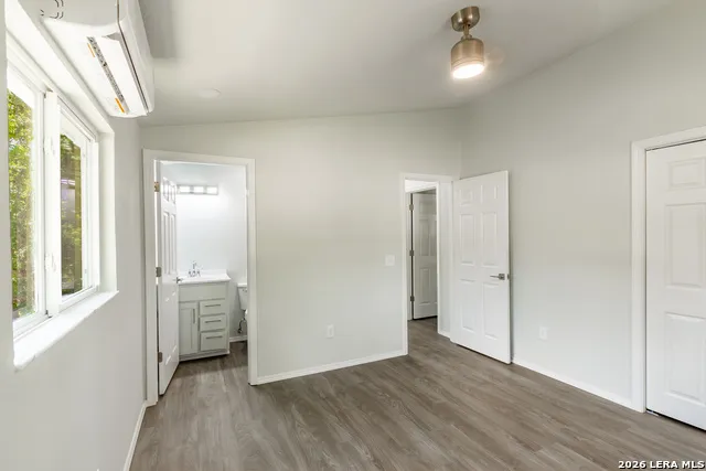 1560 Skyline Hls Canyon Lake, TX 78133
