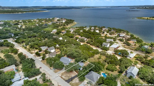 1560 Skyline Hls Canyon Lake, TX 78133