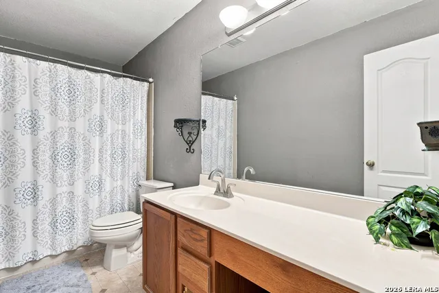 8010 WINTERSTONE DR San Antonio, TX 78254