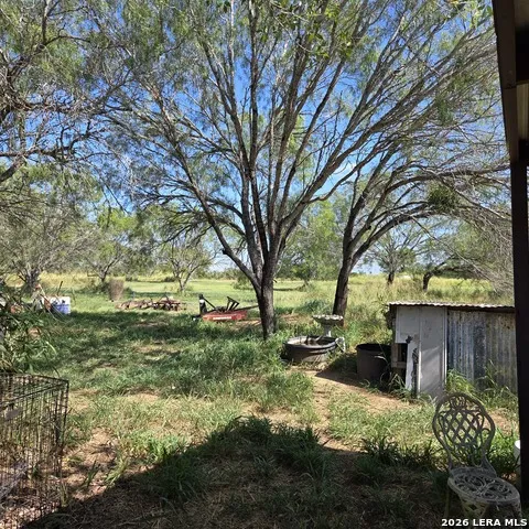 387 Mills Ranch Rd Pleasanton, TX 78064