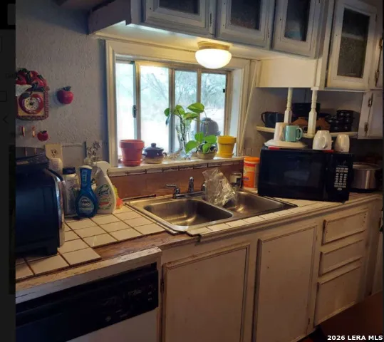 387 Mills Ranch Rd Pleasanton, TX 78064