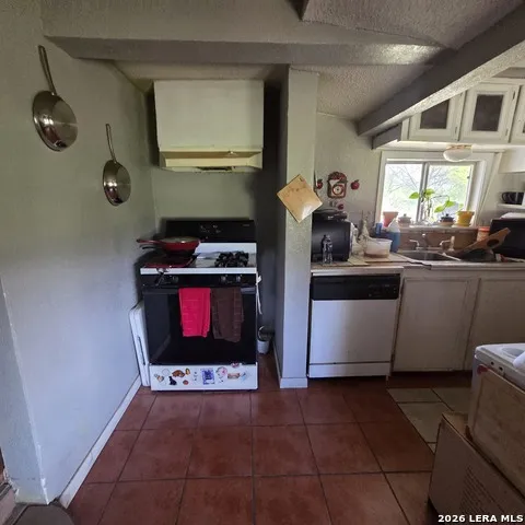 387 Mills Ranch Rd Pleasanton, TX 78064