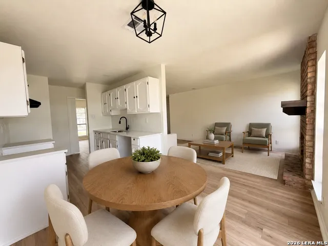 637 JAMIE SUE DR Converse, TX 78109