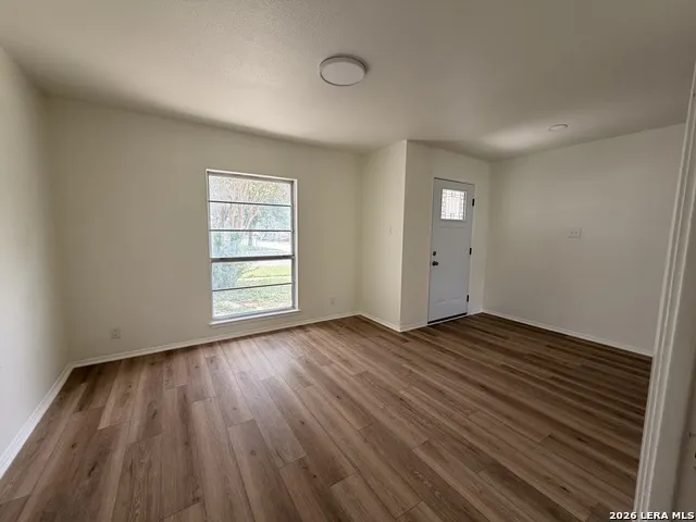637 JAMIE SUE DR Converse, TX 78109