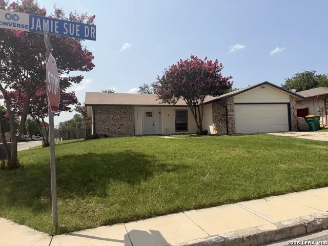 637 JAMIE SUE DR Converse, TX 78109