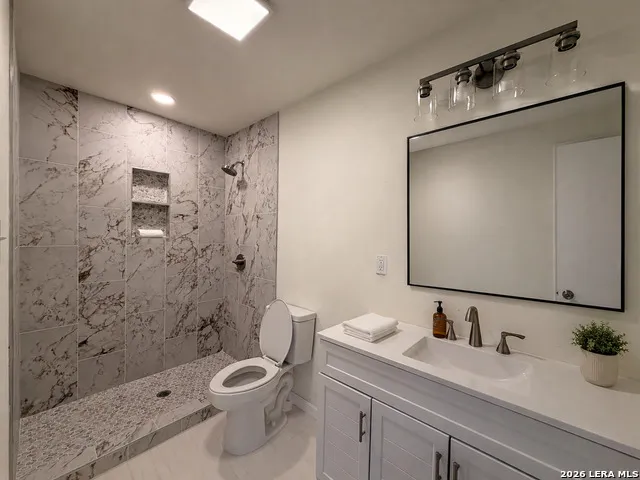 637 JAMIE SUE DR Converse, TX 78109