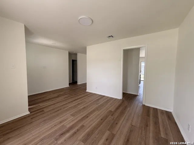 637 JAMIE SUE DR Converse, TX 78109