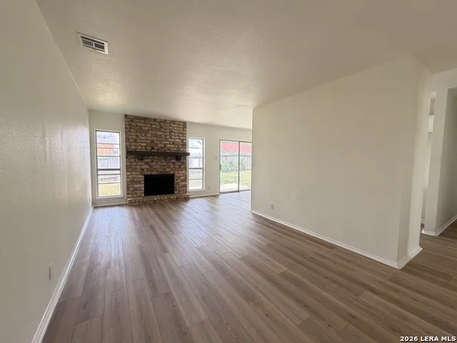 637 JAMIE SUE DR Converse, TX 78109