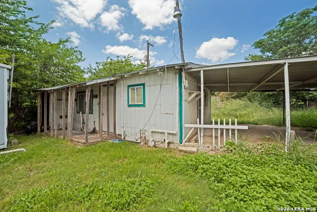 711 John Adams San Antonio, TX 78228