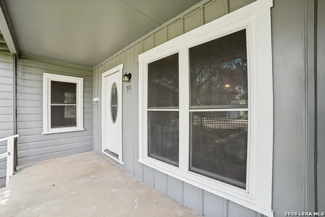 711 John Adams San Antonio, TX 78228