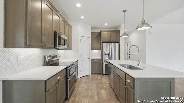1039 Primrose Path Canyon Lake, TX 78133