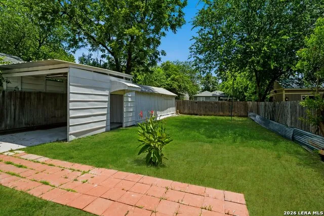 1030 Fulton Ave San Antonio, TX 78201