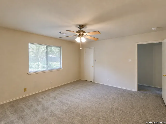 3906 Knollcross San Antonio, TX 78247