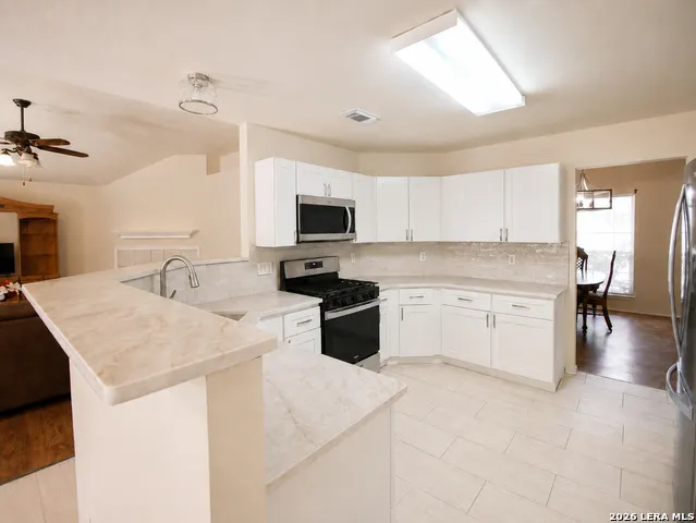 3906 Knollcross San Antonio, TX 78247