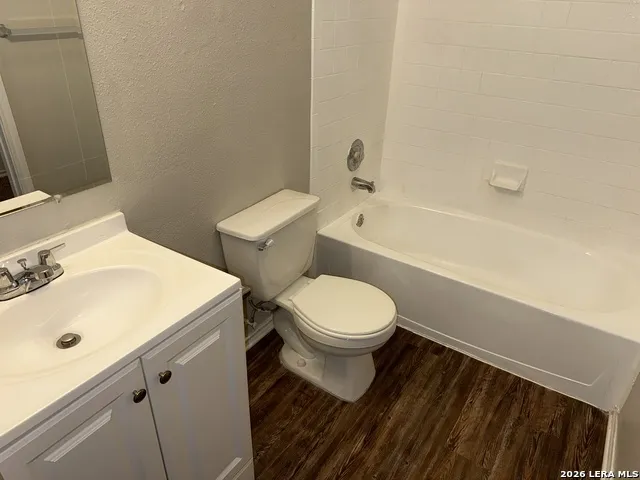 375 STONE PT New Braunfels, TX 78130