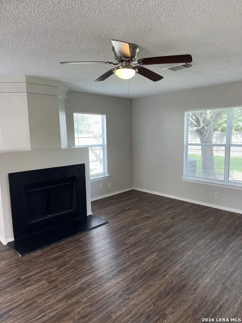 375 STONE PT New Braunfels, TX 78130