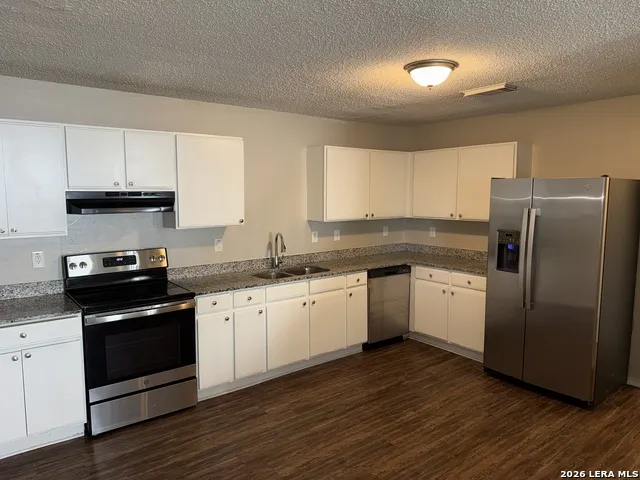 375 STONE PT New Braunfels, TX 78130