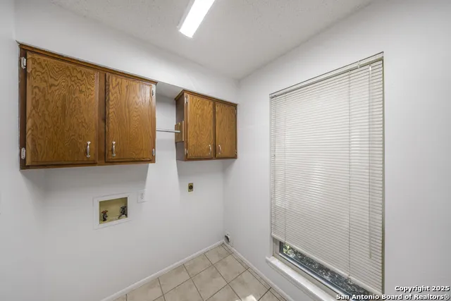 9218 woodheather San Antonio, TX 78254