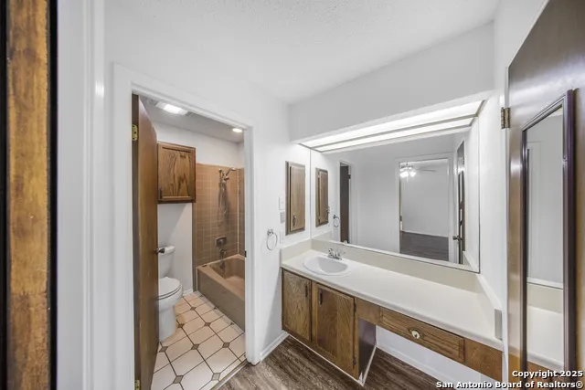 9218 woodheather San Antonio, TX 78254