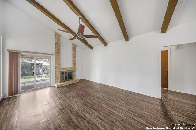 9218 woodheather San Antonio, TX 78254