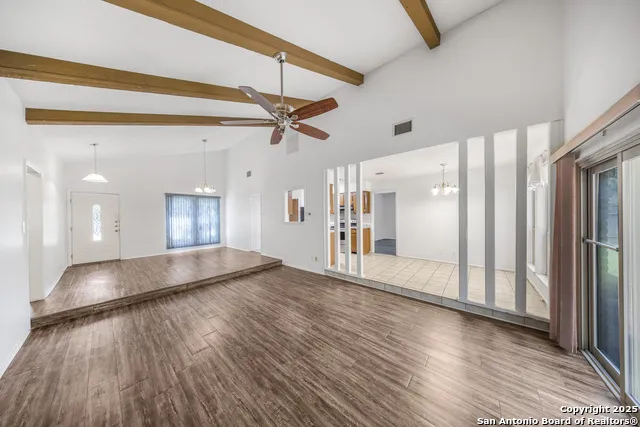 9218 woodheather San Antonio, TX 78254