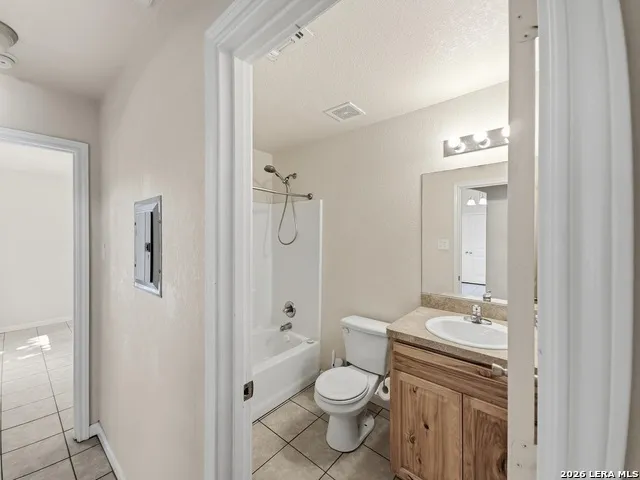 473 HIGH DR Spring Branch, TX 78070