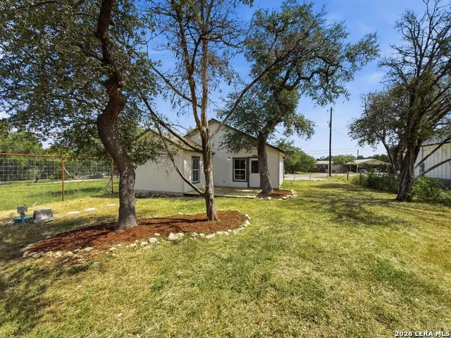 473 HIGH DR Spring Branch, TX 78070